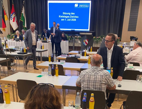 Kreistag entscheidet: Nur verkürztes Protokoll statt vollständiger Niederschriften